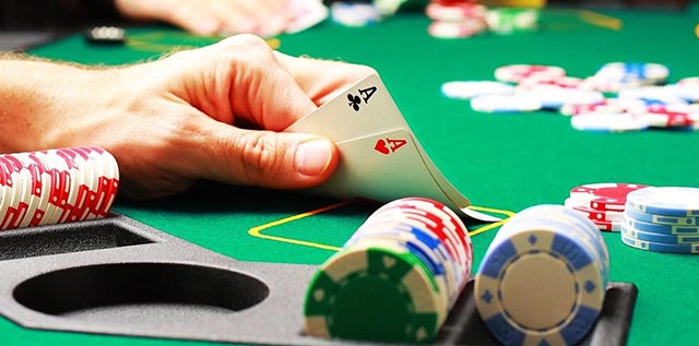 Chơi Poker Là Gì? Mẹo Chơi Poker Cực Hay Từ Chuyên Gia