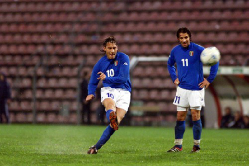 Del Piero kế thừa chiếc áo số 10