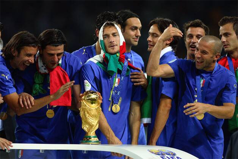 Italia vô địch World Cup 2006